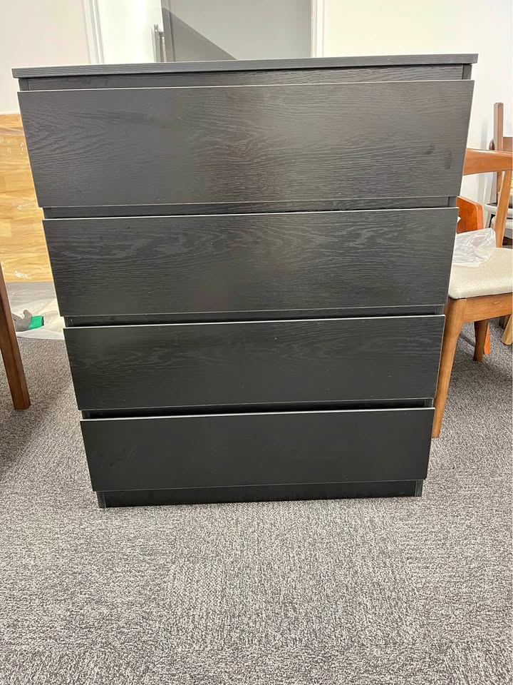 4-Drawer Chest