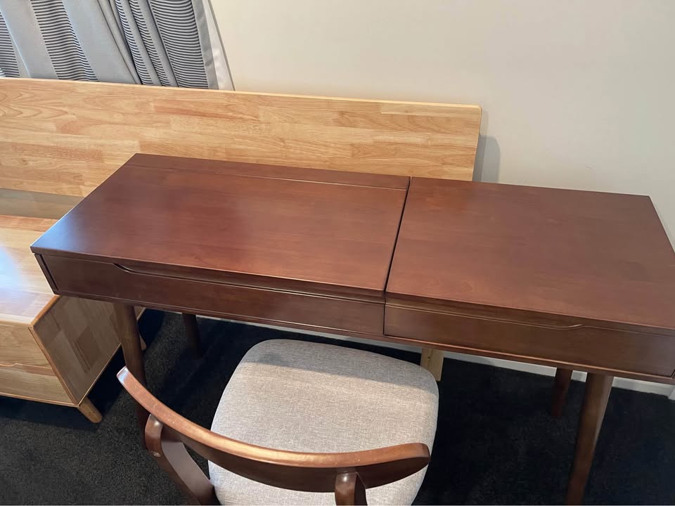 Dressing Table with Mirror and Storage for Make Up